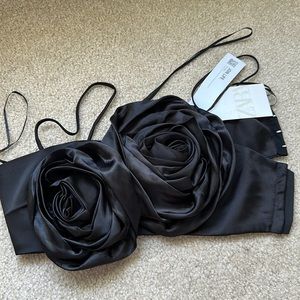 Crop top Zara news with sticker Sold out everywhere